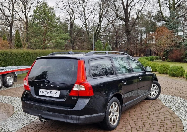 Volvo V70 cena 25777 przebieg: 235000, rok produkcji 2008 z Złoczew małe 277